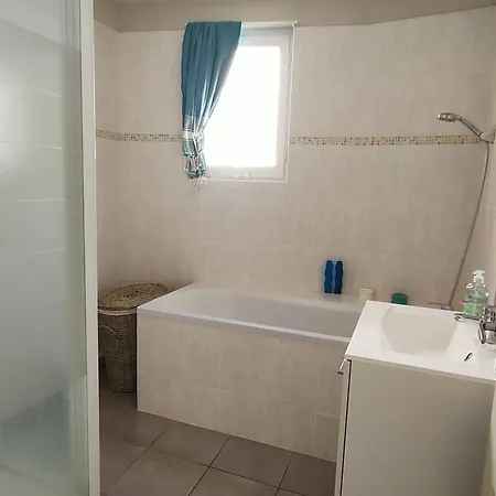 Bel F3 En Centre-ville Avec Balcon Et Parking, Proche Cures - Fr-1-703-196 Amelie-les-Bains-Palalda