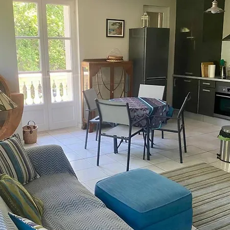 Bel F3 En Centre-ville Avec Balcon Et Parking, Proche Cures - Fr-1-703-196 Daire Amélie-les-Bains-Palalda