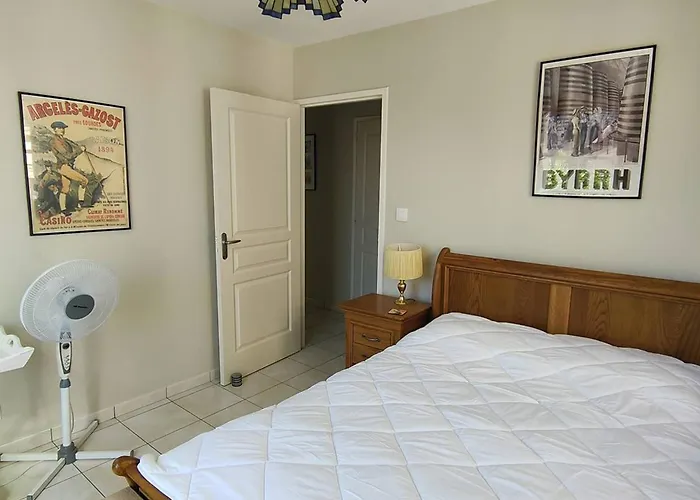 아파트 Bel F3 En Centre-ville Avec Balcon Et Parking, Proche Cures - Fr-1-703-196 *
